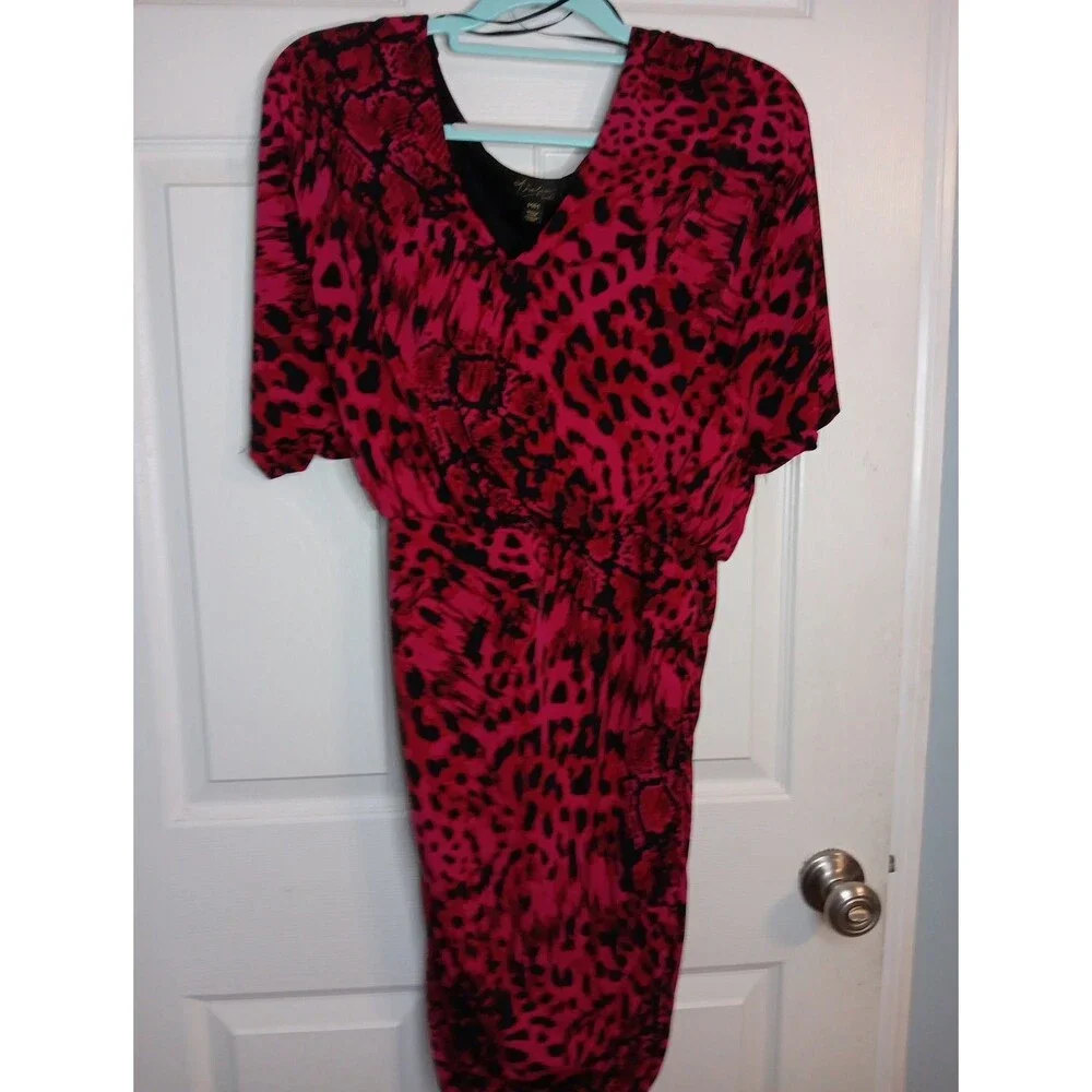 Dress Medium Wine Santiago Beautiful Sexy Whoa Ruched Sides M Fresh Raspberry - Picture 3 of 14